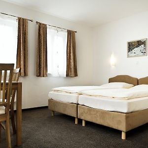 Zimmer mit Queensize-Bett